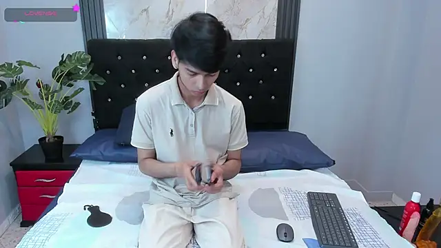 OnlyJos online show from September 2025 03:01:02 PM
