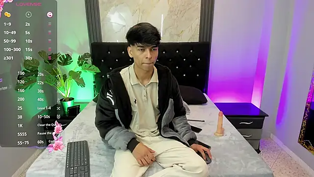 OnlyJos online show from October 2025 01:56:01 PM
