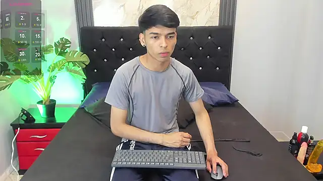 OnlyJos online show from September 2025 08:15:01 PM