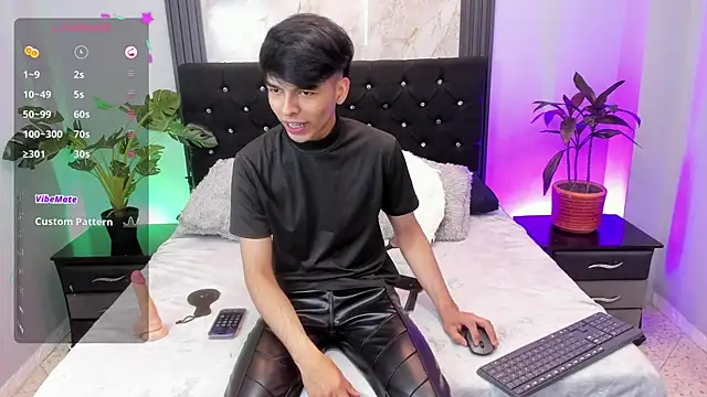 OnlyJos online show from October 2025 01:36:02 PM