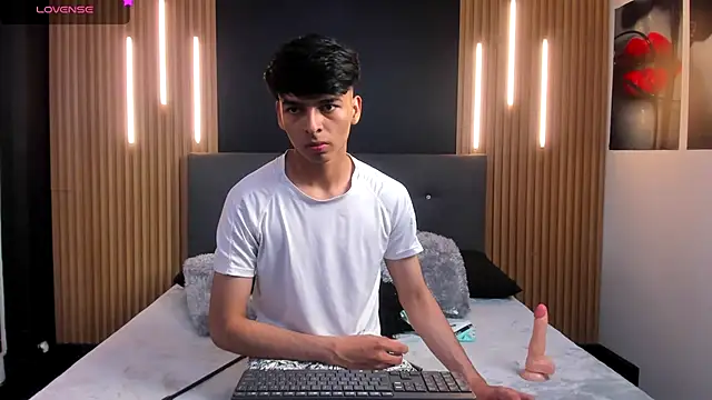 OnlyJos online show from October 2025 06:20:01 PM