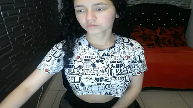 Snapshot of sofia_ginevra chatting on November 2025 12:59:03 PM sofia ginevra online show from November 2025 12:59:03 PM