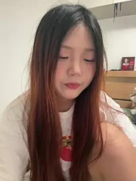 Snapshot of mimi9420 chatting on May 2026 03:27:01 PM mimi9420 online show from May 2026 03:27:01 PM