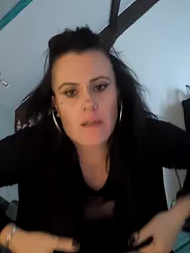 Sosso19squirt online show from October 2025 11:18:01 AM