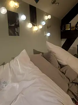 Sosso19squirt online show from November 2025 10:54:01 PM