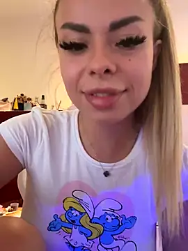 SerraVondeee online show from October 2025 02:19:02 PM