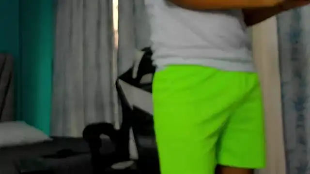 Snapshot of Felipe_Gonzales chatting on September 2025 12:38:02 PM Felipe Gonzales online show from September 2025 12:38:02 PM