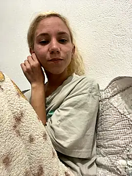 Bruna551 online show from November 2025 03:29:02 AM