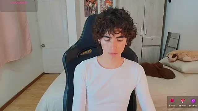 Nude Boy18 online show from December 2025 04:15:01 AM