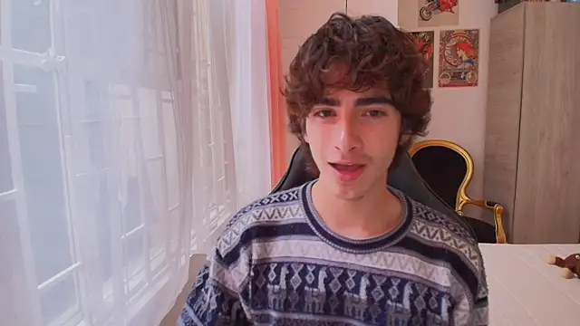 Nude Boy18 online show from October 2025 06:20:01 PM