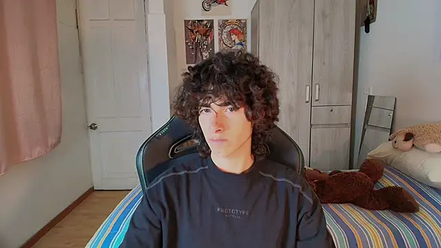 Nude Boy18 online show from March 2026 02:22:01 AM