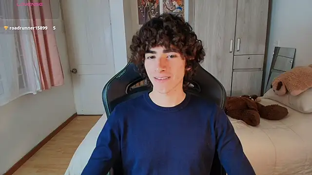 Nude Boy18 online show from December 2025 09:18:02 PM