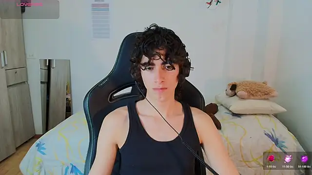 Nude Boy18 online show from February 2026 04:01:02 AM