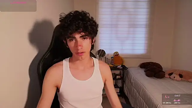 Nude Boy18 online show from June 2026 10:58:02 PM