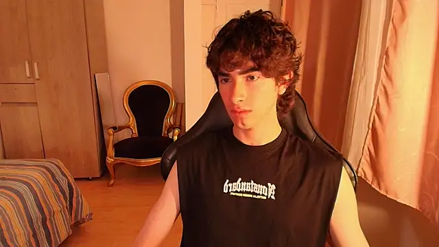 Nude Boy18 online show from September 2025 03:24:02 AM