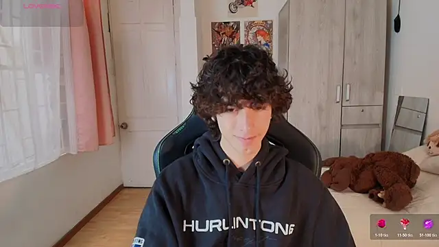 Nude Boy18 online show from December 2025 09:04:02 PM