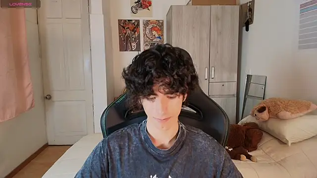 Nude Boy18 online show from April 2026 02:52:01 AM