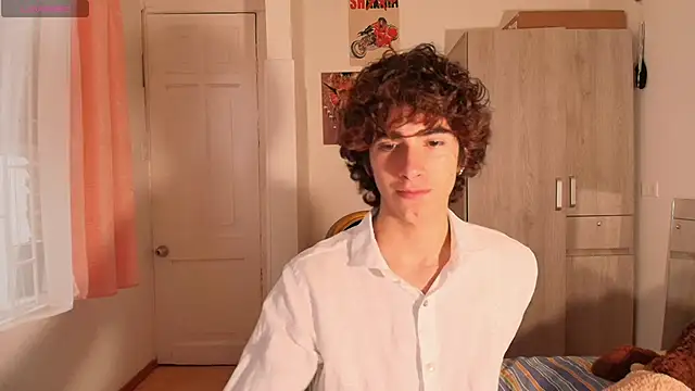 Nude Boy18 online show from November 2025 09:25:02 PM