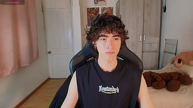 Nude Boy18 online show from December 2025 02:45:02 AM