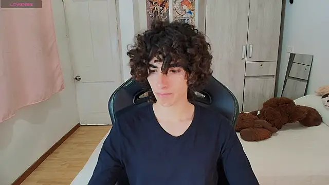 Nude Boy18 online show from March 2026 11:37:02 PM