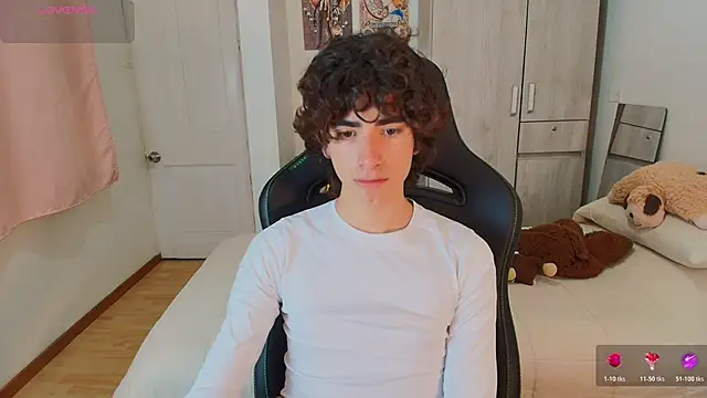 Nude Boy18 online show from December 2025 02:27:01 AM