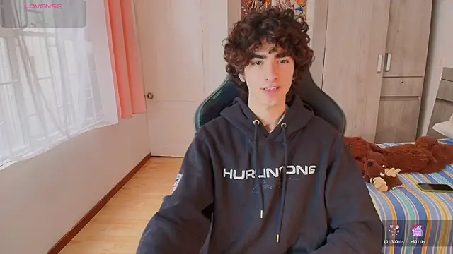 Nude Boy18 online show from November 2025 07:36:02 PM