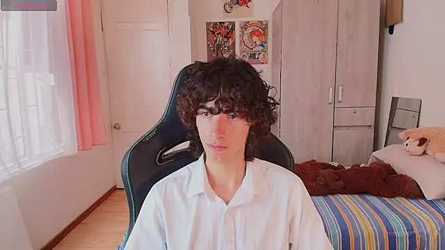 Nude Boy18 online show from March 2026 08:57:02 PM