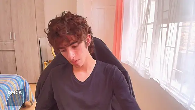 Nude Boy18 online show from September 2025 07:31:01 PM
