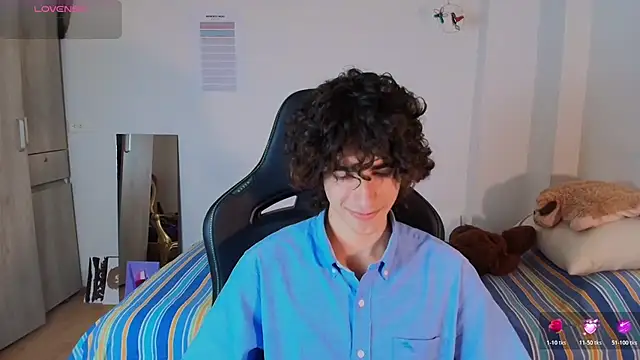 Nude Boy18 online show from March 2026 09:22:02 PM