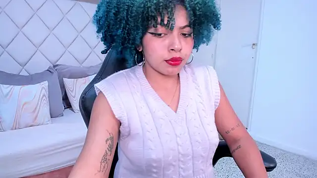 Snapshot of momo_ayasse chatting on November 2025 09:48:01 PM momo ayasse online show from November 2025 09:48:01 PM