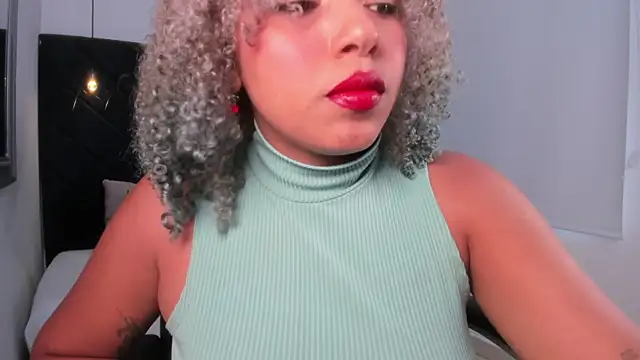 momo ayasse online show from January 2026 07:39:02 PM