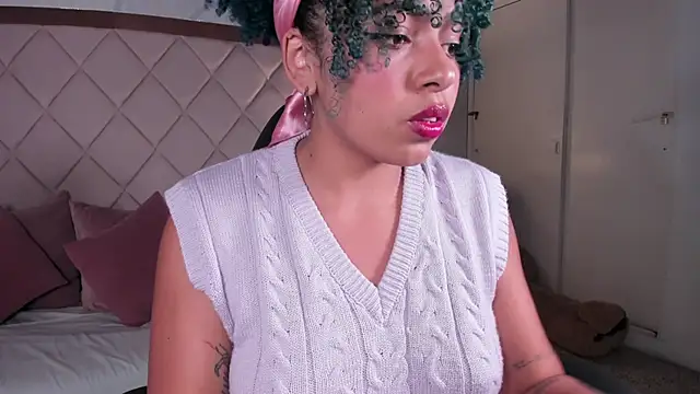 Snapshot of momo_ayasse chatting on November 2025 09:53:01 PM momo ayasse online show from November 2025 09:53:01 PM