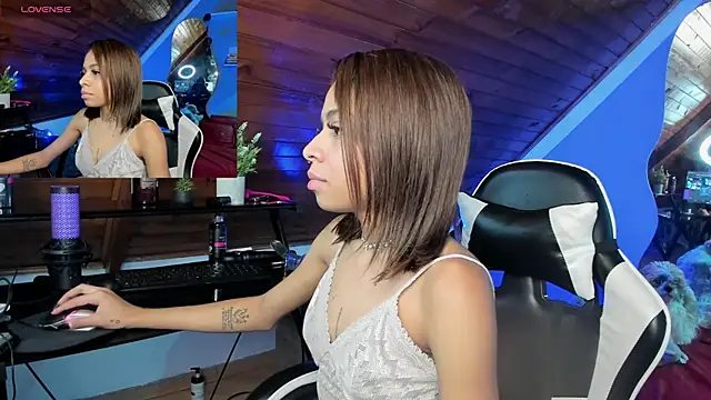 yumi hanna online show from December 2025 02:38:01 AM