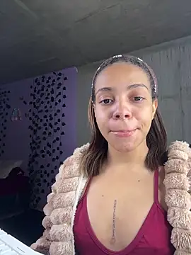 yumi hanna online show from February 2026 01:16:02 AM