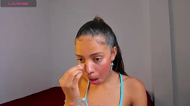 yumi hanna online show from March 2026 12:14:01 AM