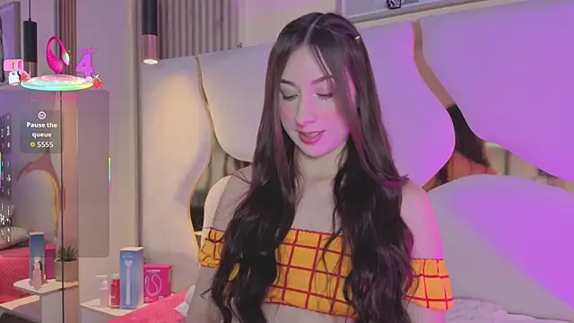 Snapshot of SofiJones_ chatting on November 2025 10:31:02 PM SofiJones online show from November 2025 10:31:02 PM