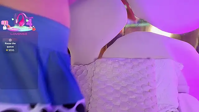 SofiJones  online show from February 2026 09:23:01 PM