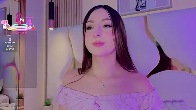 SofiJones  online show from May 2026 11:02:02 PM
