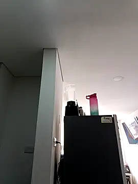 Maazikeen online show from November 2025 01:37:02 PM