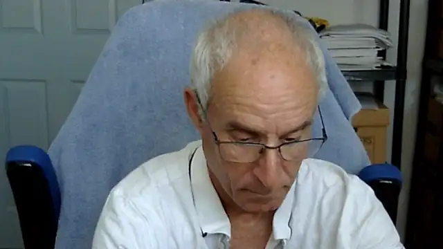 funone1999 online show from April 2026 06:21:02 PM