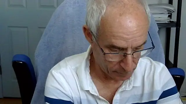 funone1999 online show from October 2025 07:55:01 PM