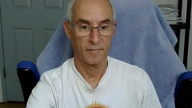 funone1999 online show from October 2025 03:35:02 PM