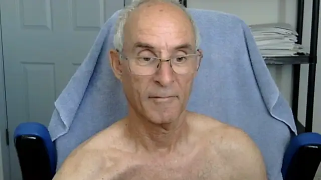 funone1999 online show from October 2025 07:47:01 PM