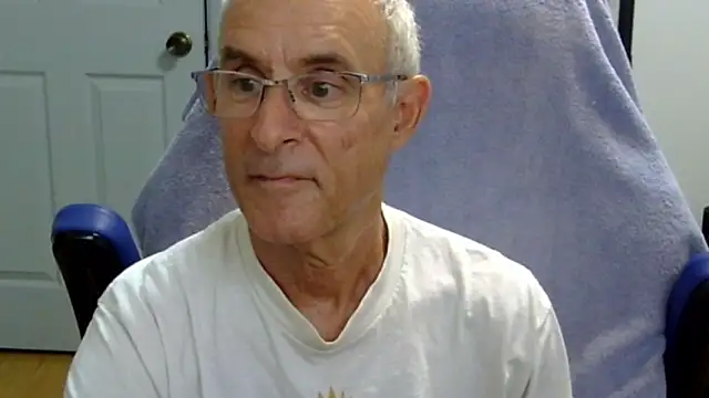 funone1999 online show from September 2025 12:17:02 AM