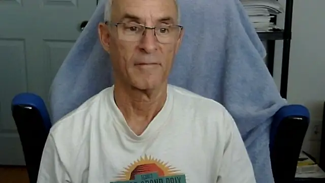 funone1999 online show from October 2025 06:18:02 PM