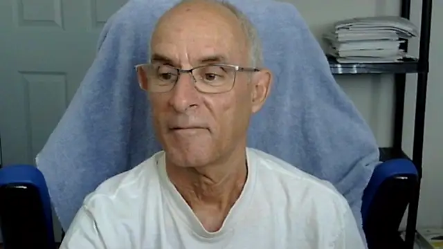 funone1999 online show from October 2025 06:50:02 PM