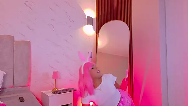 isabellaho1317 online show from November 2025 07:23:02 AM