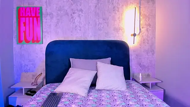 isabellaho1317 online show from November 2025 12:21:01 PM