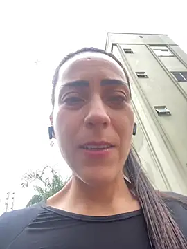 lucioliveira online show from February 2026 01:00:01 PM