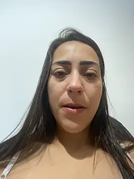 lucioliveira online show from February 2026 12:49:01 PM